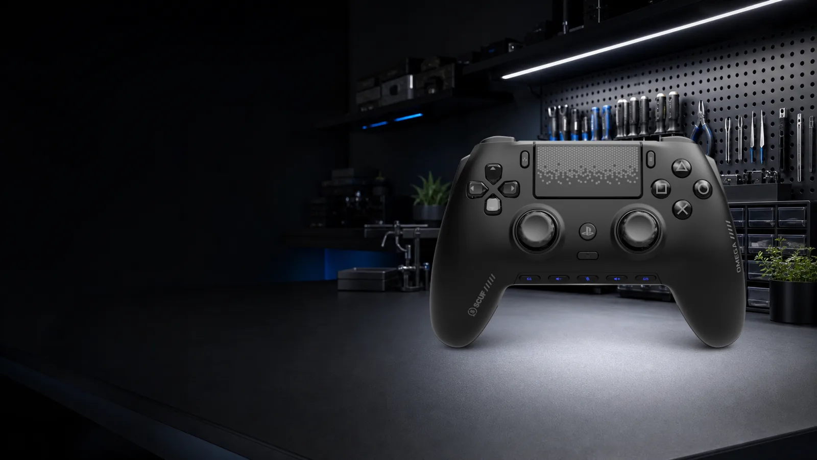 SCUF Omega на диагностическом стенде